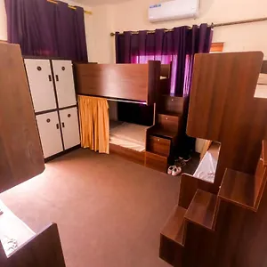Pizza Street Hostel Hostel Akaba